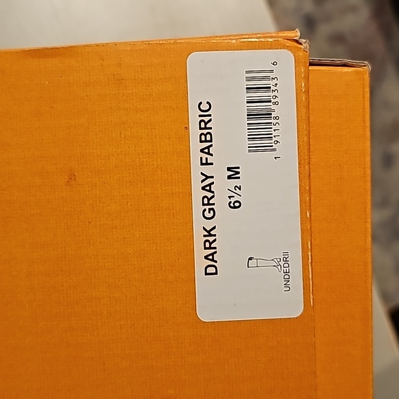 Unisa dark gray fabric boots size 6 1/2 - Picture 3 of 3